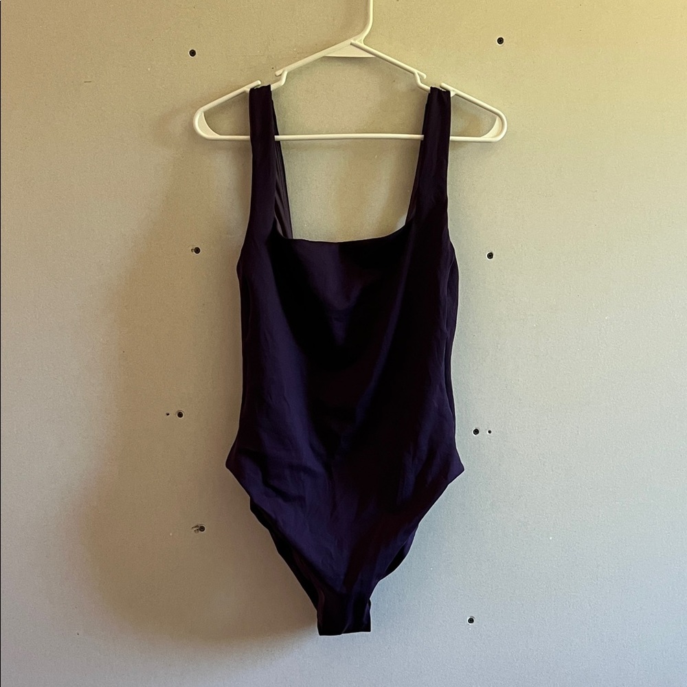 Left On Friday Streamline suit, XLtall